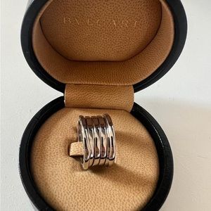 Like new, size 7 silver